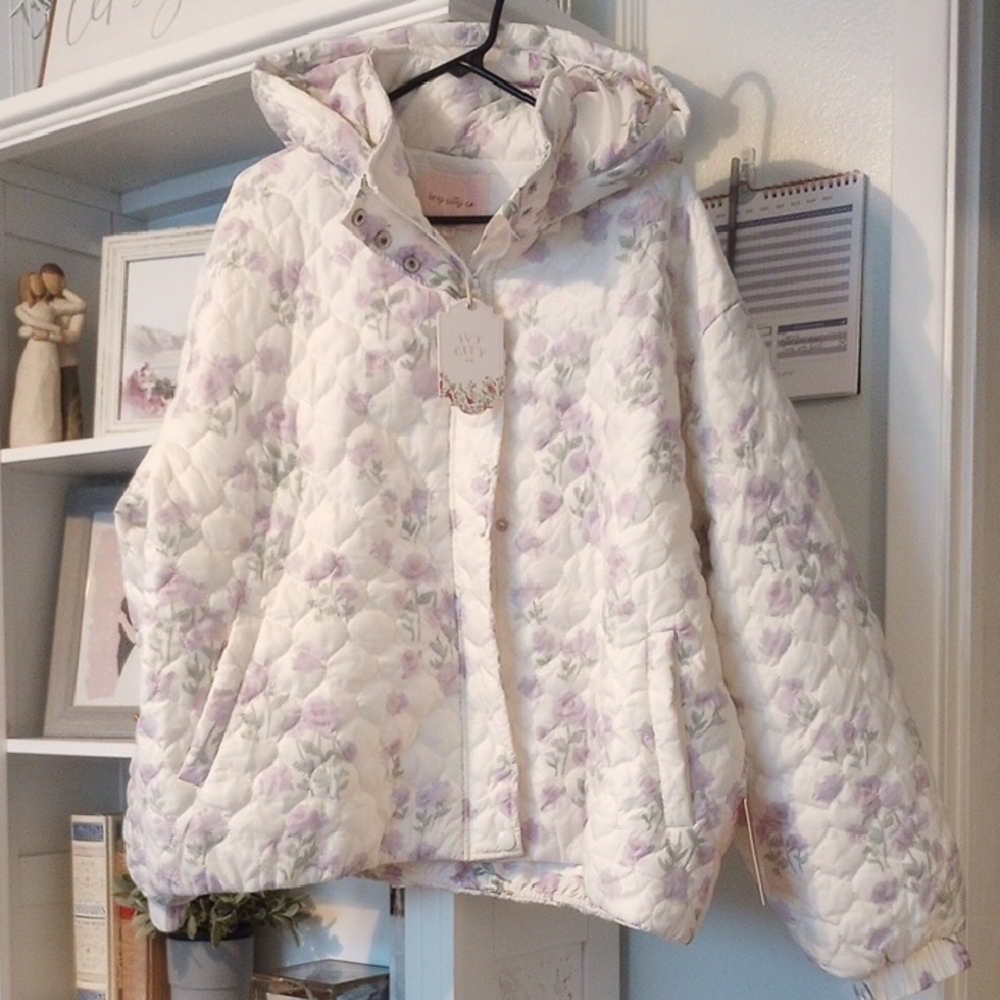 NWT Ivy City Co Lavender Floral Quilted Jacket